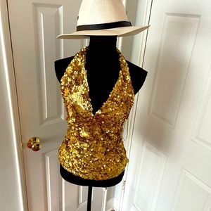 NWT gold backless sexy sequined Party or event shirt immaculate condition
